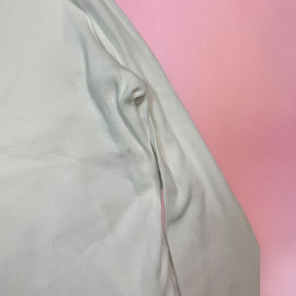 90s white long sleeve Henley button up shirt🎀 - Picture 8 of 8